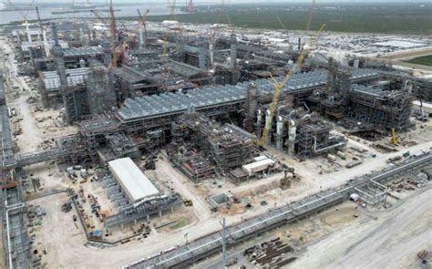 golden pass lng zachry|us lng projects under construction.